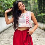 Ananthika Sanilkumar Instagram - made sweetly 🤍 : 📸 : @jini_sanilkumar 🫶🏻