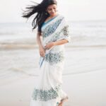 Ananthika Sanilkumar Instagram - The blowing winds make me glow 💙