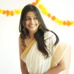 Ananthika Sanilkumar Instagram - Wishing everyone a joyful and prosperous Onam ! ❤️🌼🤍
