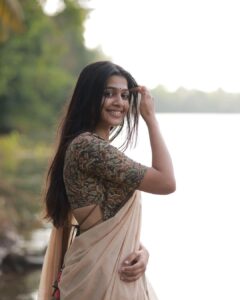 Ananthika Sanilkumar Instagram - 🤍 : @karthikha_photography 📸