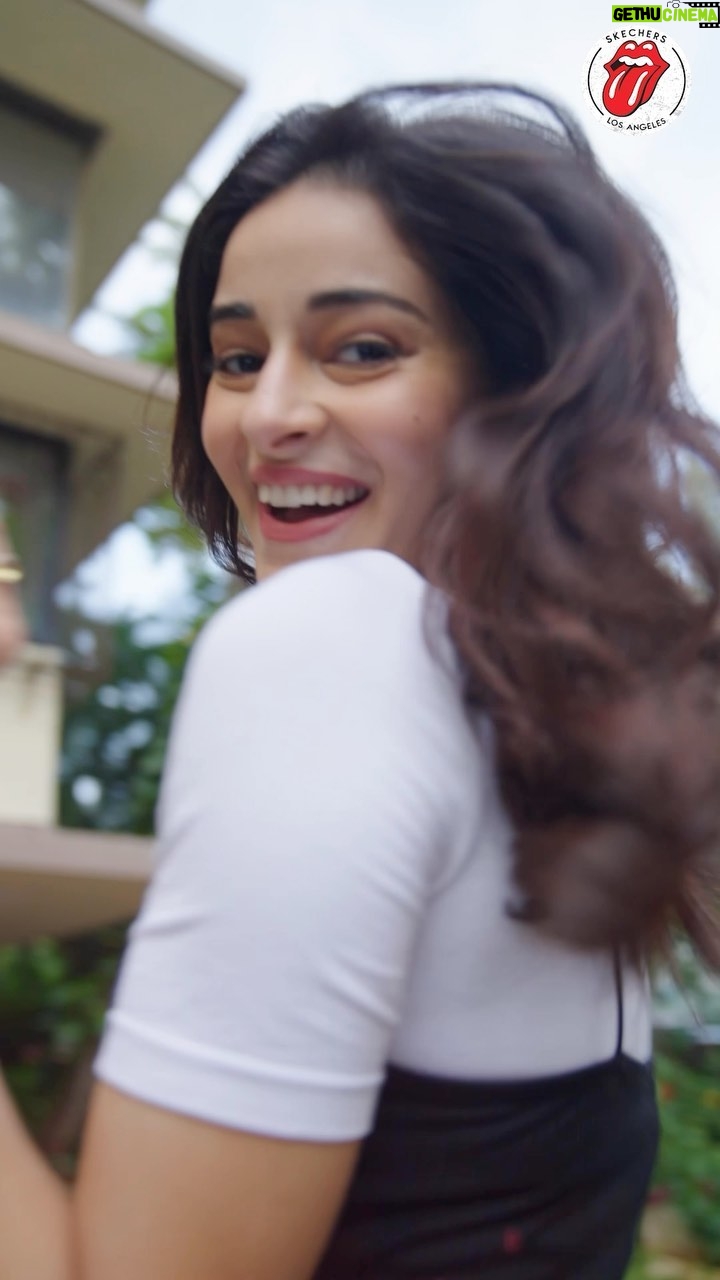 Ananya Panday Instagram - Serving Rock n Roll! 🥁 Skechers x The Rolling Stones- The hottest collab is here 🔥 #Skechersindia #SkechersxTheRollingStones #iconic #limitededition #collab #ad #SkechersAmbassador