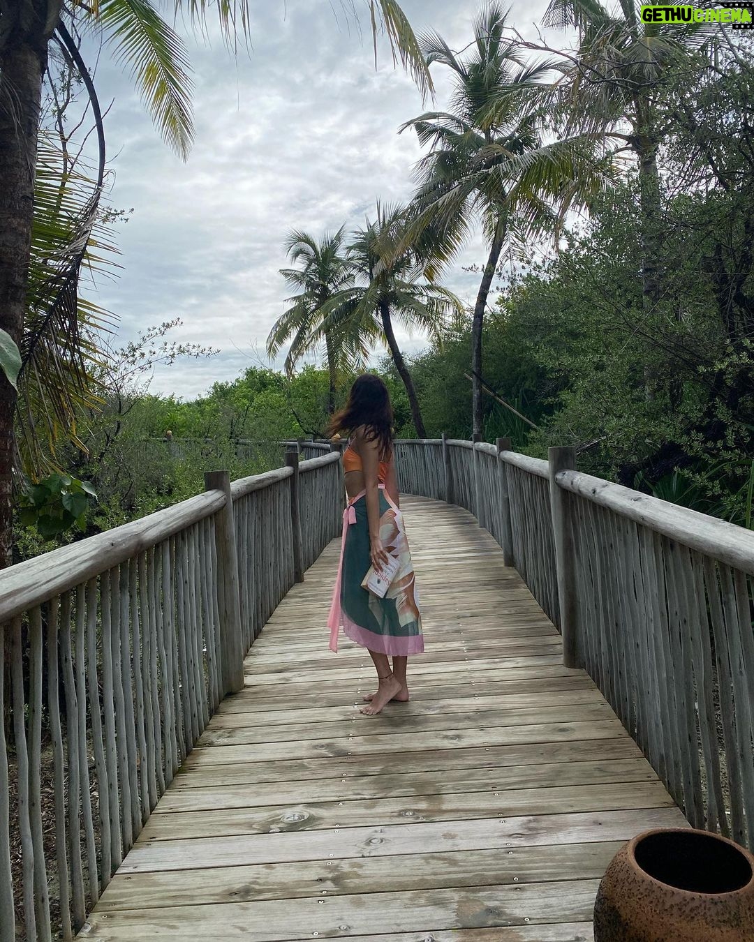 Ananya Panday Instagram - the happiest little Scorpio 🦂 @discoversoneva #sonevajani #discoversoneva #experiencesoneva Soneva Jani