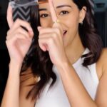 Ananya Panday Instagram - Prettiest Perfume Gift Set EVER! 😍✨ Get 4 of the most loved perfumes i.e. Vanilla Vibes, Hawaiian Rumba, Trippin’ Mimosas & Everythin’ Plum in this super luxe Magnifiscent Perfume Gift Set by @plumbodylovin ! With sleek packaging and fragrances that’ll last for 10+ hours, you don’t want to miss out on this one! 💖 Oh & you can get a flat 15% off using my exclusive code AP15 on plumgoodness.com 🤩 P.S. You can always gift yourself too! 😉 #ad