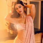 Ananya Panday Instagram – love and light and all that 🤭