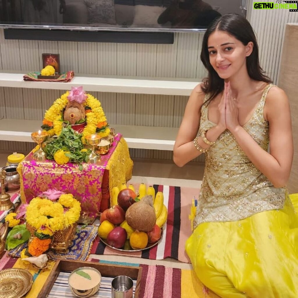 Ananya Panday Instagram - My OWN home !! 🥺🧿🙏🏼❤ need all ur love and good vibes !!! to new beginnings .. happy Dhanteras ✨