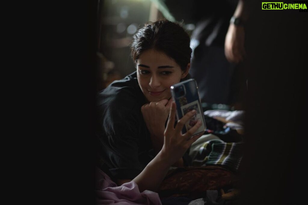 Ananya Panday Instagram - Overwhelmed by all the love for #KhoGayeHumKahan and Ahana ❤🥺 all your love and kind words mean more to me than you will ever know ✨ I can never ever ever thank @arjunvarain.singh @zoieakhtar @reemakagti1 @ritesh_sid @faroutakhtar enough for bringing me on this journey - I’m eternally grateful 🙏🏼 and the boyzzzzzzz Ahana Imaad Neil 4evrr ✌🏼 @siddhantchaturvedi @gouravadarsh