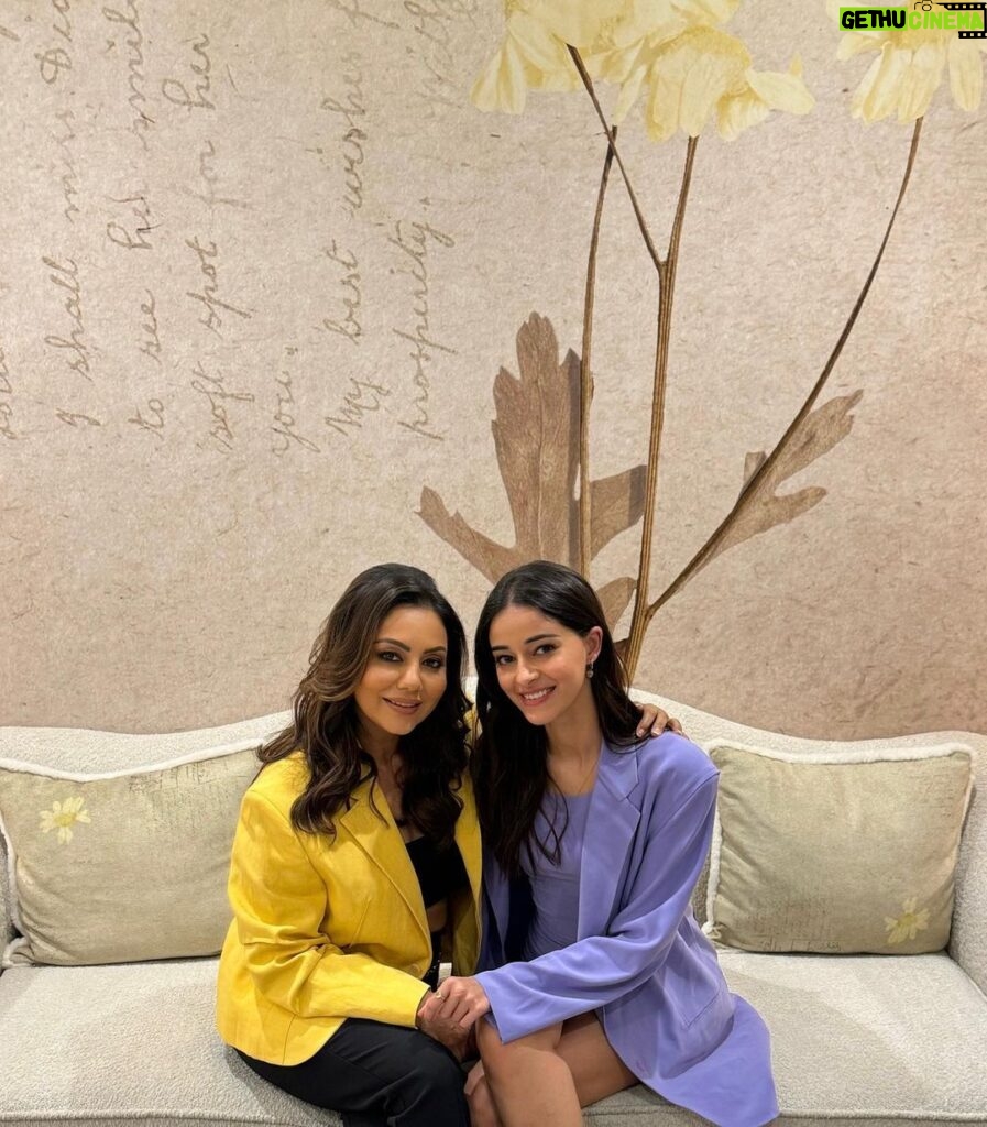 Ananya Panday Instagram - my first home .. my dream home ❤️ thank you @gaurikhan no one could have understood exactly what I wanted better than you and made it so so so special for me ❤️ you’re the best, love you!!!