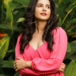 Angana Roy Instagram - Pink is complicated. As is a girl in a pink dress. 📷 @sayantan_dutta_photography @debjanighoshofficial @makeupartist_ujjwaldebnath For @aajkaal.in @sahasyamasri @ghosh.angana.ag 💛 #pinkpinkpink #lookbook #outfitoftheday #photoshoot #fridaypost #friyay #fridayvibes #wintermood #winterwear #anganaroy #lovefromA