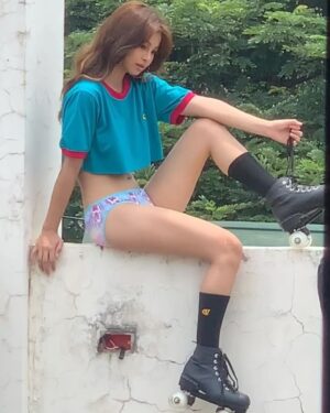 Angeli Khang Instagram - Tara roll 🫶🏻 @thevmxperience 
@gnarlyph

#unitedurbanskatersph #werollasone