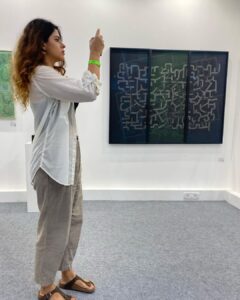Anisha Victor Instagram - Art Date at @artmumbaiofficial last weekend 🖼️ #art #artfest #amritashergil #artmumbai Mahalaxmi Race Course