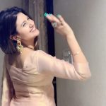 Anjali Arora Instagram – apni duniya mai magan😍😍