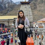 Anjali Arora Instagram - भोले बाबा देख मने मैं भक्त हूँ सबते ख़ास तेरा🙏🏻🥰 #kedarntah #bholenath #baba #anjaliarora Kedarnath Temple