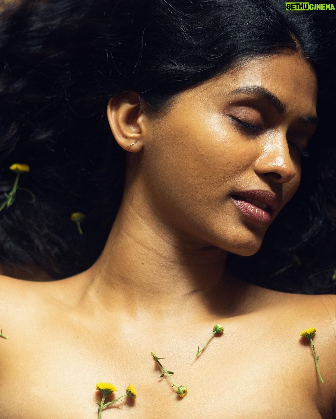 Anjali Patil - 5.5K Likes - The tenderness I hold in between my breaths is actually Radium.
When I swallow, it glows inside my skin.
It kills me slowly but
I prefer the glowing death than a lightless life.
Picture Poems by @_surreal__