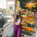 Anjali Tatrari Instagram - Juicing up my day 🥤 #anjalitatrari Pune Mumbai Expressway
