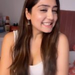 Anjali Tatrari Instagram - This has to be my all time fav song @uditnarayanmusic ji’s magic ♥️ Ps - felt cute might delete later 🐒 #anjalitatrari #goofingaround