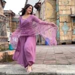 Anjali Tatrari Instagram – उड़दा दुपट्टा मेरा मलमल दा
दिल उत्ते ज़ोर चन्नां नैइं चलदा..