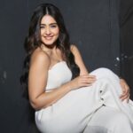 Anjali Tatrari Instagram - 🤍 💄 @akash_makeupartist 💇‍♀️ @ansari_hairmakeupartist