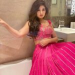 Anjali Tatrari Instagram – Ve agg paaniyan ch haniya,
Main layi raat nu 🔥😉

Outfit – @aakriti_by_nandita Crowne Plaza New Delhi Rohini