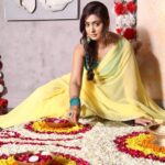 Anjali Tatrari Instagram - Where there is a saree, there is elegance. 📸 - @parmarphotography1 💄 - @akash_makeupartist 💇‍♀️ - @ansari_hairmakeupartist #yuvikamahajan #vanshaj #sonysab #anjalitatrari Umargam, Gujarat, India