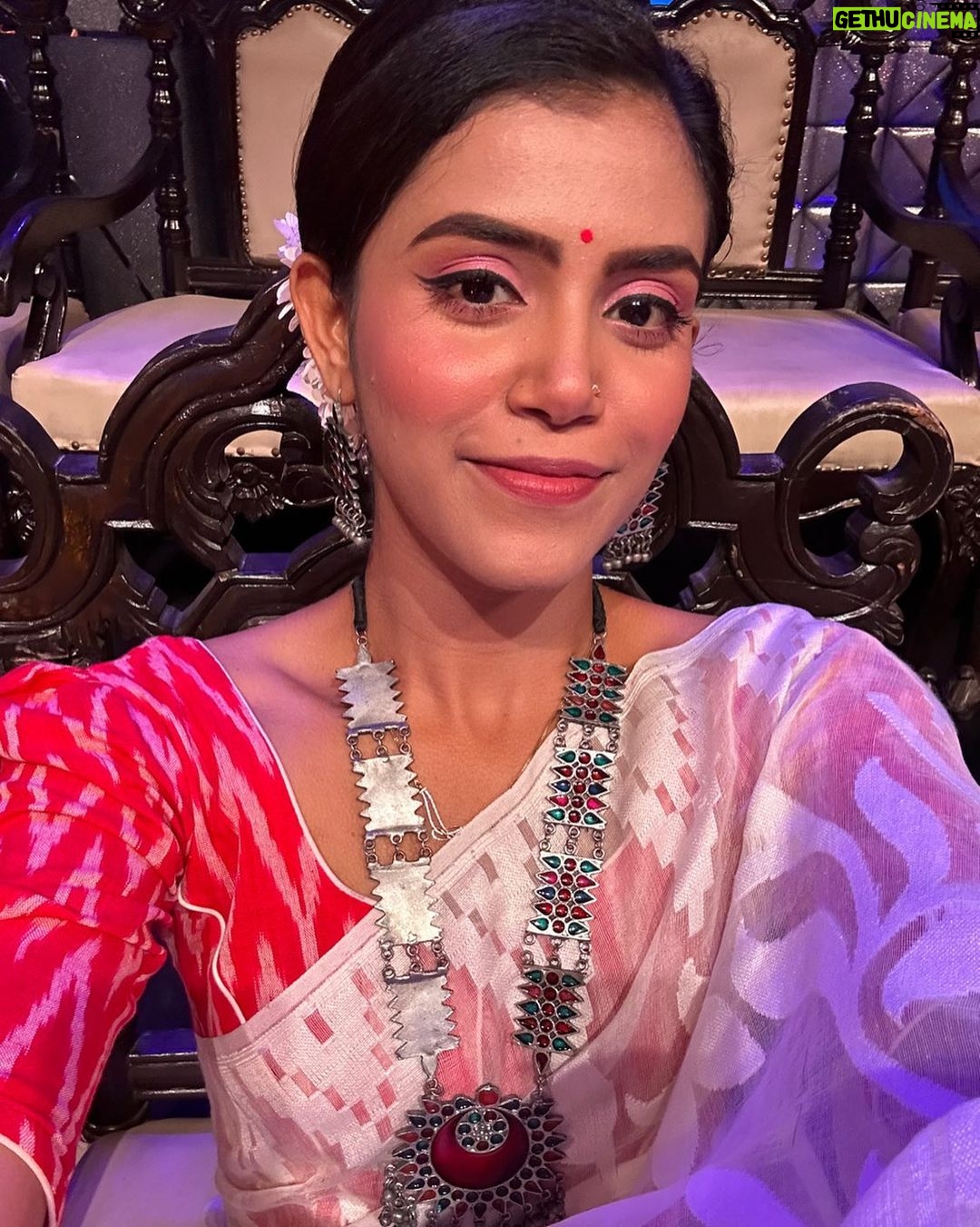 Ankita Bhattacharyya Instagram - Khub shiggiri thakchi ❤️ #DanceBanglaDance #zeebangla