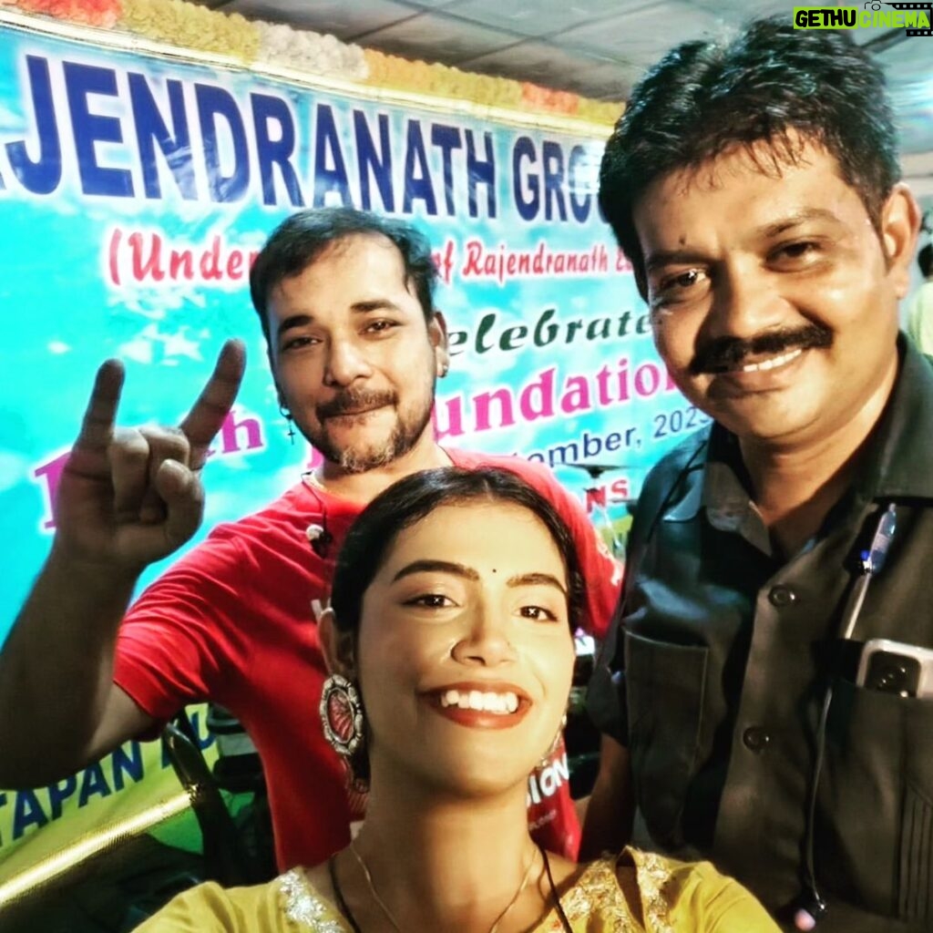 Ankita Bhattacharyya Instagram - Stage time pass selfie Rajendra Academy for Teacher's Education