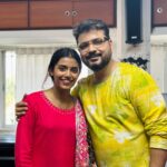 Ankita Bhattacharyya Instagram - Happy birthday Sir ❤️🙏❤️ Pronam Sir 🙏 Apni r Mam Ei bhabei Hashte thakun r shushtho thakun sir mam ❤️🙏