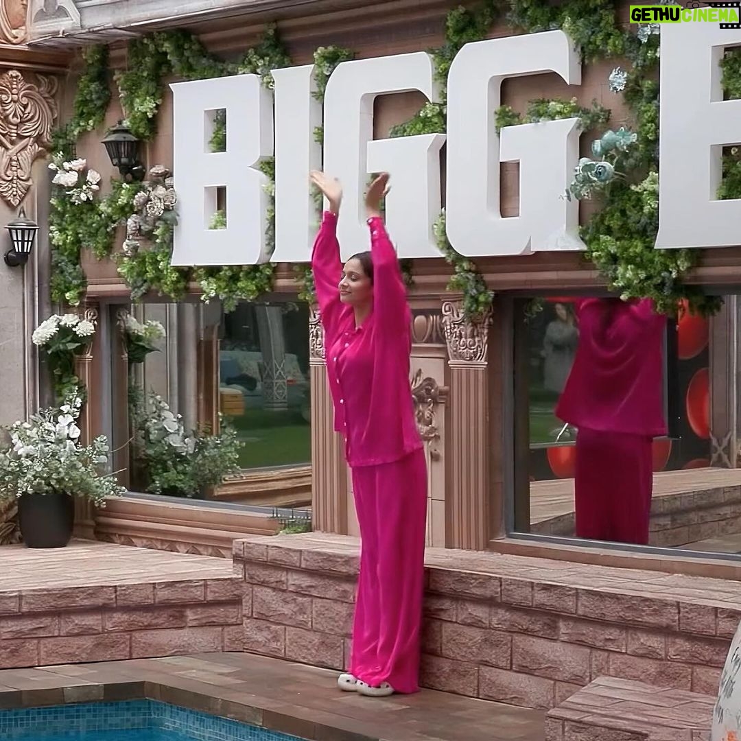 Ankita Lokhande Instagram - Bigg Boss said play! She heard βslay!βπΈ Outfit Queen for a reason Credits:- Look 1 Outfit: @feathers_closet Styled By: @hemlataa9 @stylebyhemlataa Assisted By: @saloni142_ Look 2 Outfit: @label.kuhoo x @vansh_singh888 Styled By: @hemlataa9 @stylebyhemlataa Assisted By: @saloni142_ Look 3 Outfit: @label.kuhoo x @vansh_singh888 Styled By: @hemlataa9 @stylebyhemlataa Assisted By: @saloni142_ Look 4 π @drishtijewels Styled By: @hemlataa9 @stylebyhemlataa Assisted By: @saloni142_ Look 5 Outfit: @zara π vanijewels_byvaidehi Styled By: @hemlataa9 @stylebyhemlataa Assisted By: @saloni142_ Look 6 Outfit: @sleepydoonightwear @itsinnate Styled By: @hemlataa9 @stylebyhemlataa Assisted By: @saloni142_ Look 7 Outfit: @zara π @doradajewellery π’ @shooshh.in Styled By: @hemlataa9 @stylebyhemlataa Assisted By: @saloni142_ Look 8 Outfit: @feathers_closet Styled By: @hemlataa9 @stylebyhemlataa Assisted By: @saloni142_ β© @colorstv @beingsalmankhan @officialjiocinema @endemolshineind #AnkitaLokhande #Ankita #AnkitaIsTheBoss #BiggBoss #BB17 #DilDimaagAurDum #Colors #SalmanKhan #JioCinema
