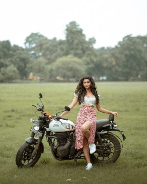Ankita Mallick Instagram - Dreamy 💟
.
.
#igers #instagram #instalike #instafashion #instamood #photooftheday #ootd #fashionista #photogram #explore #love