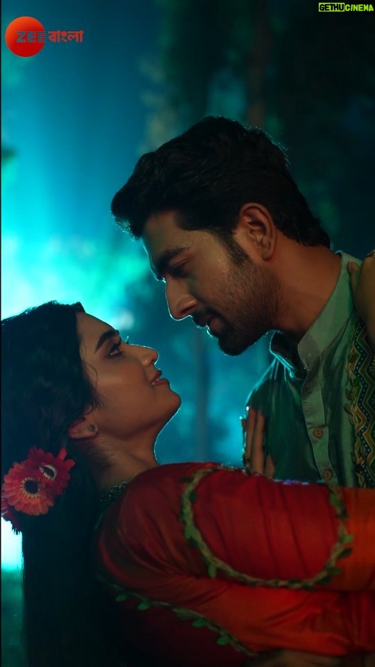 Ankita Mallick Instagram - দেখুন জগদ্ধাত্রী সোম - রবি @ 7:00pm শুধুমাত্র #ZeeBangla-র পর্দায়। #Jagaddhatri #ZBReels #ZeeOnTheGoReels #ZbrNov23