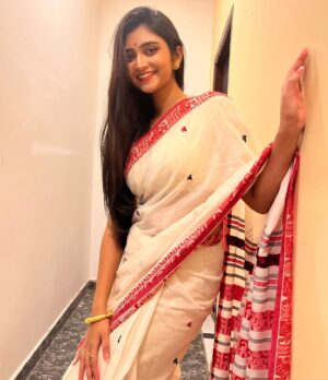 Ankita Mallick Instagram - শুভ বিজয়া 🌸💕 

#durgapujo #navratri #bijoya
