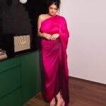 Anshula Kapoor Instagram - This one was special 💖 Felt like a princess for a very special event for @mynykaa & @soldejaneiro, will upload a reel soooon from the event, but until then, just wanted to give credit to my amazing team who put all of this together so last minute but came through 1000% like always 💖💯🙏🏼 Styled by- @manishamelwani with @junni.khyriem @sim.ran_awayy @gypsy.girl.world Hair by @hairby_shivanik Makeup by @divyashetty_ 📸 by @Portraitshelter Outfit - @arokaofficial Earrings - @one_nought_one_one Shoes - @londonrag_in The Bracelet stack is a mix of old and new: vintage pieces from mom’s collection mixed in with the @rheakapoor x @pipabella chunky bangle & a @chloe horse bracelet at the end Rings are a mix of my own that I’ve bought over the years from all over!