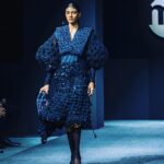 Anshula Kapoor Instagram - Last weekend I had the most fabulous time at the #IMmaya show!! Istituto Marangoni is a leading fashion and design school and they also have a campus in Mumbai! @istitutomarangoni_mumbai The students showcased their collections and it was all kinds of amazing!! Swipe to see some of my most fav looks (these were so hard to choose!! can I have them already?) 😍 Looks 1 & 2 are “Revive” by chirag parekh (@chirag_parekh_ ) Look 3 is “Emerge” by Ashna Gidwani (@ashna.gidwani) Look 4 is “Knits & Knots” by Minal Gala (@gala.minal) Look 5 is “borderline” by Naisha Khan nihaluddin (@_naishhh) Look 6 is “Phantasm” by Idekaa Dang (@idekaadang) It's fresh, it's young, and it's setting the vibe for the future of fashion! 🙌🏽💯 #IstitutoMarangoni #IstitutoMarangoniMumbai #IstitutoMarrangoni_Mumbai #alwaysupportalent