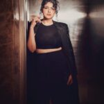 Anshula Kapoor Instagram - 🖤 Styled by @mohitrai with @ruchikrishnastyles Assisted by @muskanduaaa Makeup by @divyashetty_ Hair by @hairby_shivanik Outfit @28moons.in Jewellery @diosaparis Shoes @stuartweitzman Photography @visualaffairs_va
