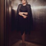Anshula Kapoor Instagram - 🖤 Styled by @mohitrai with @ruchikrishnastyles Assisted by @muskanduaaa Makeup by @divyashetty_ Hair by @hairby_shivanik Outfit @28moons.in Jewellery @diosaparis Shoes @stuartweitzman Photography @visualaffairs_va