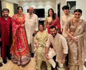 Anshula Kapoor Instagram - Happy Diwali ✨❤️ 
#HappyShinyFaces
