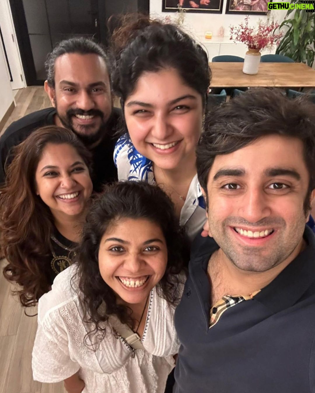 Anshula Kapoor Instagram - Life this week 🤓