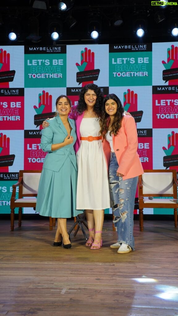 Anshula Kapoor Instagram - On world mental health day earlier this week, I had the privilege of joining @kushakapila @ananyabirla @tanejamainhoon & @varunduggi to have an open, honest, no holds barred conversation about the good bad and ugly side of mental health. I want for us to be able to talk about our mental health the same way we can about our physical health. Without stigma. Because our mental health affects every part of our life. There were days I couldn’t even get out of bed to brush my teeth, let alone put up a brave front and act “normal”. I was fortunate enough to be able to afford the resources I needed. Therapy truly gave me a new lease on life, and I am so happy to associate with a brand like @maybelline_ind that gives so much attention to a topic that is still surrounded by stigma and mockery. Thank you @maybelline_ind for creating a global platform to have conversations about mental health, for providing resources for people to get help and to be able to help their loved ones, as well as encouraging us to normalize mental health. #LetsBeBraveTogether ❤️ 🎥 @rk.filmz Hair: @hairby_shivanik Makeup: @divyashetty_ Dress: @uniqloin Shoes: @londonrag_in