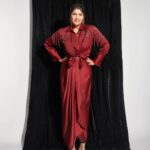 Anshula Kapoor Instagram - It was a special night ✨❤️ Outfit - @houseof_zeniaa Jewelry - @outhousejewellery Styled by - @mohitrai with @ruchikrishnastyles @teammrstyles Assisted by - @chahat_styles Photography - @visualaffairs_va Hair - @reemashairdo Makeup - @divyashetty_