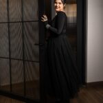 Anshula Kapoor Instagram - Can you tell black is my favorite colour? 🖤 Styled by @shereenlovebug Style team @jahnavi.kothari Hair by @ruchithakur.5 Makeup by @goldandglittr Bodysuit: @shopmonokrom Skirt: @brindasneha Jewellery : @amrapalijewels Photographed by @sunnychothaniphotography Managed by @niharika_bhanushali