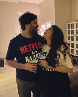 Anshula Kapoor Instagram - Happy birthday to the reason I smile my biggest smiles. Thank you for making me feel loved every single day. For making my okay days turn into amaze days. Promise I’ll always laugh at even your lamest jokes forever 🤣
Easy breezy @rohanthakkar1511 ♾️