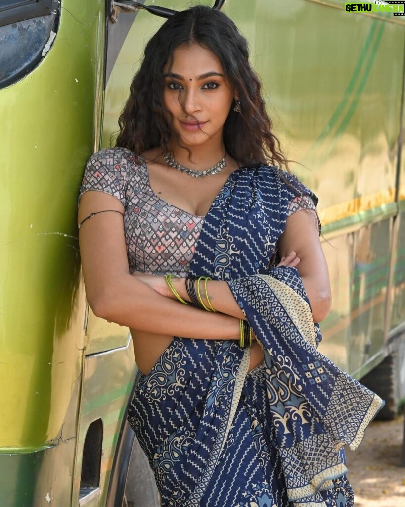 Anukreethy Vas Instagram - Here’s more of JAYAVANI from TIGER NAGESHWAR RAO 🐯❤️🌻 . . Thank you so much for all the love I’ve received for jayavani 🙏❤️ it means a lot to me 🙈 . . Thank you @dirvamsikrishna @abhishekofficl @aaartsofficial for giving me this opportunity 🙏 . @raviteja_2628 thank you for everything sir it’s been an honour 🥰 . @tnrthefilm . . #anukreethyvas #jayavani #tigernageswararao #tnr #raviteja #tollywood #tollywoodactress #kollywoodcinema #kollywood #kollywoodactress Hyderabad