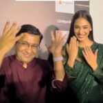 Anukreethy Vas Instagram – Anukreethy has a special message! 😉 Can you guess her sign? Comment below! 👇

@anukreethy_vas 

#anukreethyvas #tigernageswararao #tigernageswararaotrailer #anupamkher #nupursanon #raviteja #gayatribhardwaj #vamsee #abhishekagarwal #mumbai #deaf #deafcommunity #deafindia #deafworld #deafculture #actionmovies #indiansignlanguage #ishshiksha #ishnews #signlanguage #entertainment #trailerlaunch