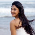 Anukreethy Vas Instagram – Capturing moments of grace and tranquility as the sun kisses the horizon 🌅🌊🤍
.
.
Pc @kilaruness 📸 

#GoldenHourGlow #SeasideElegance #SunsetDreaming #OceanSerenity #NaturePortrait #SunsetMagic #ByTheSea #BeautifulSunset #BeachBeauty #SerenadeByTheSea #CoastalCharm #SunsetVibes #DreamyDays #WhitedressMoment #SeasideGoddess #CapturedByTheSea #SunsetReflections #EternalSunset #SeascapeMagic #ChasingSunsets #kilarunessclicks #kollywood #kollywoodcinema #kollywoodactress #tollywood #anukreethyvas #explorepage @coralbeachresortmahabalipuram Bay Of Bengal