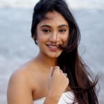 Anukreethy Vas Instagram – Capturing moments of grace and tranquility as the sun kisses the horizon 🌅🌊🤍
.
.
Pc @kilaruness 📸 

#GoldenHourGlow #SeasideElegance #SunsetDreaming #OceanSerenity #NaturePortrait #SunsetMagic #ByTheSea #BeautifulSunset #BeachBeauty #SerenadeByTheSea #CoastalCharm #SunsetVibes #DreamyDays #WhitedressMoment #SeasideGoddess #CapturedByTheSea #SunsetReflections #EternalSunset #SeascapeMagic #ChasingSunsets #kilarunessclicks #kollywood #kollywoodcinema #kollywoodactress #tollywood #anukreethyvas #explorepage @coralbeachresortmahabalipuram Bay Of Bengal