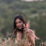 Anukreethy Vas Instagram – Watching sunsets enjoying the golden hour amidst flowers is one of my favourite things to do 🌅 🌺 🌷 
.
Last from this series I promise 🙈
.
Captured by @kothapalli.bhaskar 📸 
.
Dress from @labelritukumar 👗 
.
#sunset #goldenhour #anukreethyvas #kollywood #kollywoodcinema #kollywoodactress #tollywood #tollywoodactress #trending #explore #explorepage Hyderabad