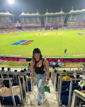 Anukreethy Vas Instagram - World Cup 2023 🏆 🏏 
.
South Africa vs Pakistan 🌼 
.
.
#worldcup #worldcip2023 #chepauk #chepaukstadium #bleedblue #india #cricket #anukreethyvas