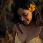 Anukreethy Vas Instagram – A burst of yellow in the golden hour, where smiles and flowers bloom. 🌻🌼☀️
.
Captured by @kilaruness 📸 
.
#goldenhour #flowers #anukreethyvas #photography .
#goldenhour #goldenhourmagic #smileandshine #yellow #anukreethyvas #tollywood #tollywoodactress #kollywood #kollywoodcinema #kollywoodactress #photography Hyderabad