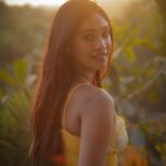 Anukreethy Vas Instagram - When life imitates the golden hour - radiant , warm and full of smiles. 🌅 💛 . Captured by @kilaruness 📸 . #goldenhour #goldenhourmagic #smileandshine #yellow #anukreethyvas #tollywood #tollywoodactress #kollywood #kollywoodcinema #kollywoodactress #photography Hyderabad