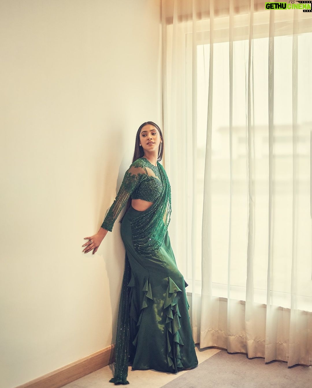 Anukreethy Vas Instagram - @anukreethy_vas for the trailer launch event of @tnrthefilm โค๏ธ . Outfit: @studio149 ๐๐ผ Styling: @stylingbykarthikaswin โค๏ธ Photography: @mandar_studio ๐ธ Mua : @meerra.mevawala ๐ Jewellery @swarovski @swarovskicreateddiamonds . . #tollywood #tollywoodactress #tollywoodactor #tollywooddebut #tnr #tigernageswararao #trailerlaunch #kollywood #kollywoodcinema #kollywoodactress #panindia #jayavani #trending Mumbai, Maharashtra