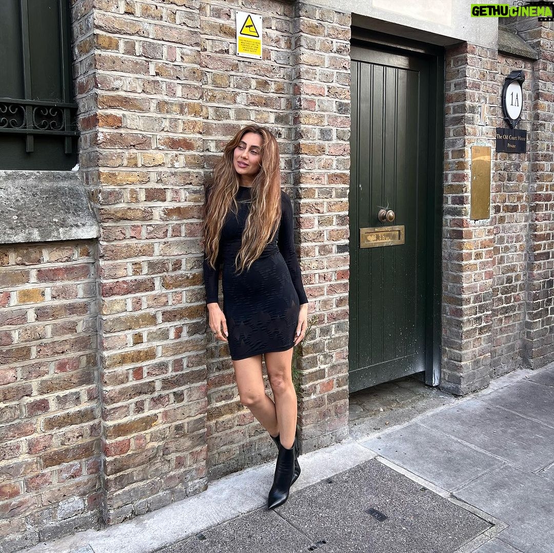 Anusha Dandekar Instagram - And it goes like this… We’ll get in your car and you’ll lean to kiss me, we’ll talk for hours and lie on the back seat… And then one random night when everything changes I won’t reply and we’ll go back to strangers… 😉😘🫠